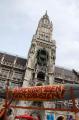 Aktionstag gegen Streumunition von Handicap International auf dem Münchner Marienplatz am 19.04.2008 im Rahmen des Global Day Of Action der Cluster Munition Coalition. Foto: Handicap International