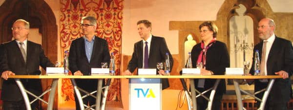 Das Podium im Haus Heuport: Bistumssprecher Neck, Professor Osterheider, Moderator Gottschalk, Monika Halter und Regionalbischof Weiss.