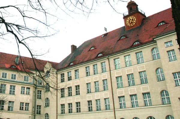 Goethe Gymnasium Stadt Kampft Gegen Formaldehyd Panik Regensburg Digital