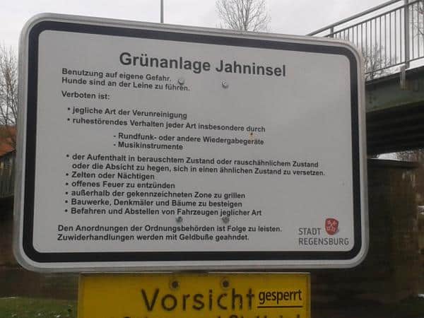 Ein Zustand, der dem rauschähnlichen ähnlich ist? Sollte ein neues Schild kommen, will man den Text "in gebräuchlicher Sprache" formulieren. Foto: Archiv/ Danzl