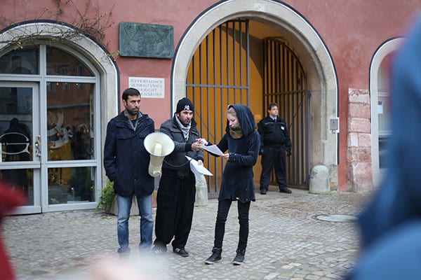 Mohammad Kalali (l.) und Omid Moradian vor ihrer Verhandlung.