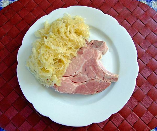 Erst das Kraut, dann das Fleisch, lautet das Prinzip der Krautreporter. Foto: Dontwoorry/ Wikimedia Commons