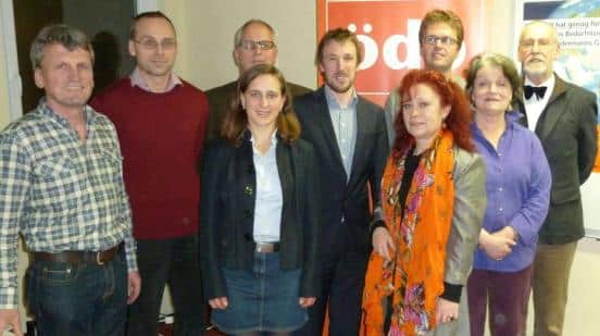 Ein Bild aus glücklichen Tagen: Benedikt Suttner zwischen Astrid Lamby und Claudia Spiegl. Foto: ödp