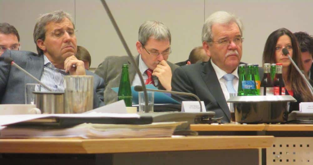 Im Zentrum der Kritik: CSU-Fraktionschef Hermann Vanino (3.v.l.). Foto: as