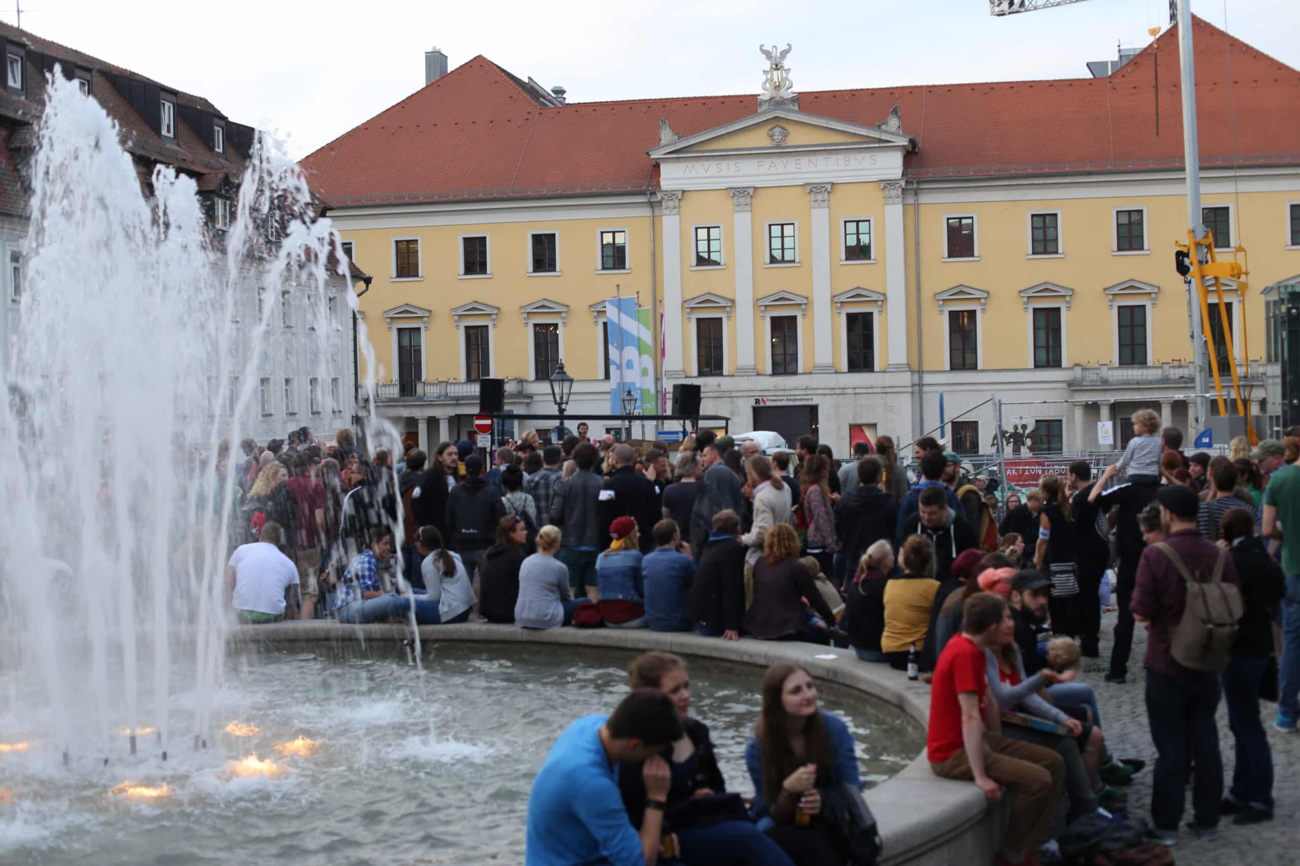 Am Freitagabend findet die dritte Kundgebung "Mehr Raum für Livekultur" am Bismarckplatz statt. Foto: Archiv / ld.