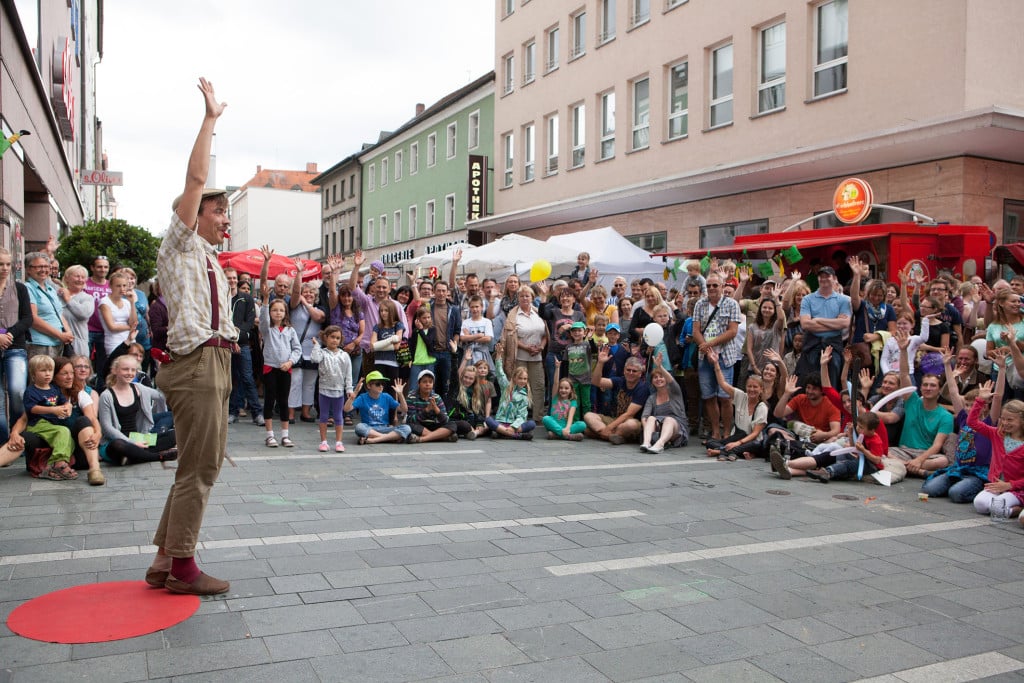 Bürgerfest 2015_Willkommen auf der „Bunten Meile“ in der Maximilianstraße 3.