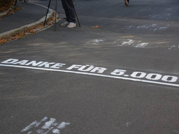 Wegmarke beim unfreiwilligen Spendenlauf in Wunsiedel. Braucht der Dritte Weg bald einen Spendenlauf für sich selbst? Foto: Witzgall