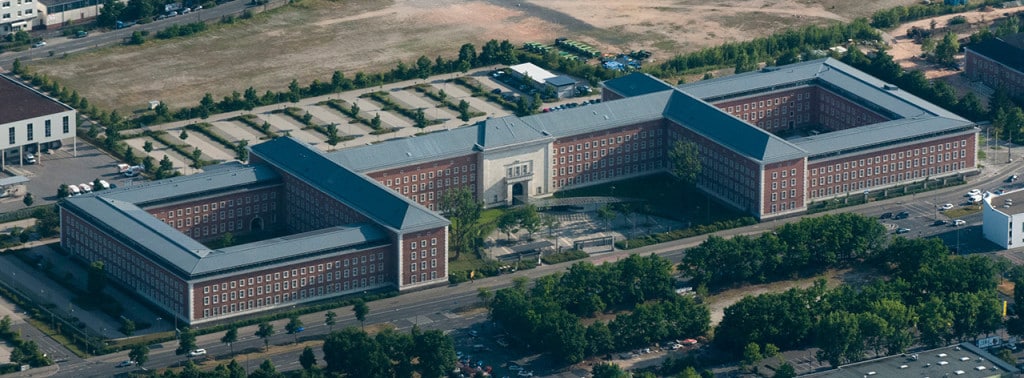 Der Hauptsitz des Bundesamts für Migration in Nürnberg. Foto:  Nico Hofmann/ Wikimedia Commons