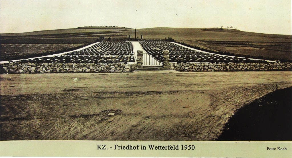 Der KZ-Friedhof Wetterfeld 1950. Foto: Werner aus Ausstellung Dieß 2015