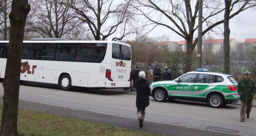 Am Ende war es eine Familie, die in den Bus nach Bamberg steigen musste. Fotos: as