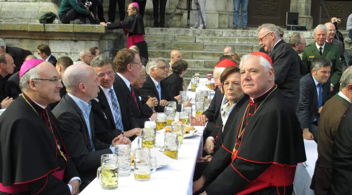 Festbankett mit Promis anlässlich Müllers Ernennung zum Kardinal. Foto: Archiv