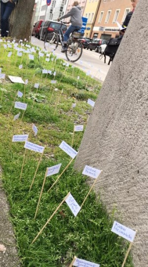 "200 Menschen": Teil der Installation von Jakob Friedl am Dachauplatz.