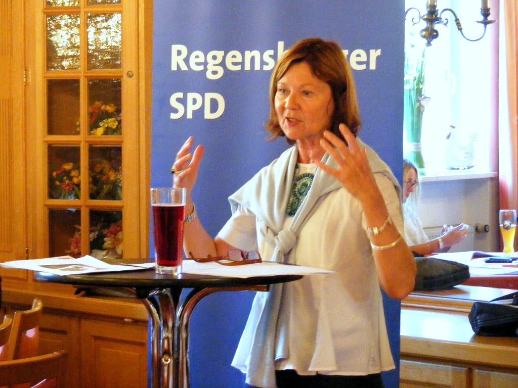 Alte und neue Stadtverbandsvorsitzende der SPD: Margit Wild, MdL. Foto: om