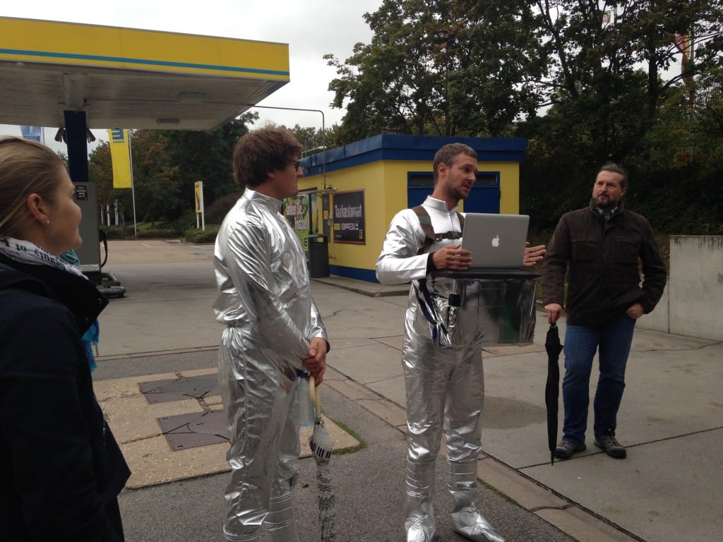 In der ressourcenarmen Zukunft sind Techno-Parties offensichtlich ziemlich angesagt. Foto: om