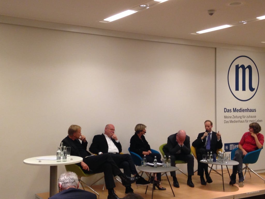 Bei der ersten Theater-Diskussion: Ein genervter OB. Foto: om