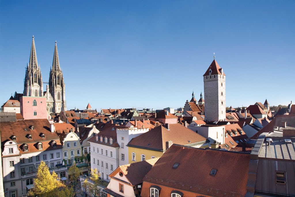 Das aktuelle Kursbuch nimmt auch Regensburg in den Blick. Foto: RTG